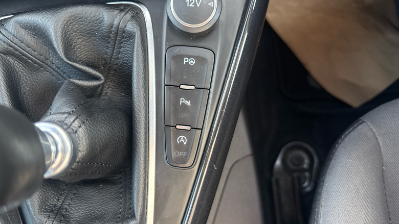 Ford Focus 1.0 EcoBoost 125 Titanium 5dr Petrol Hatchback